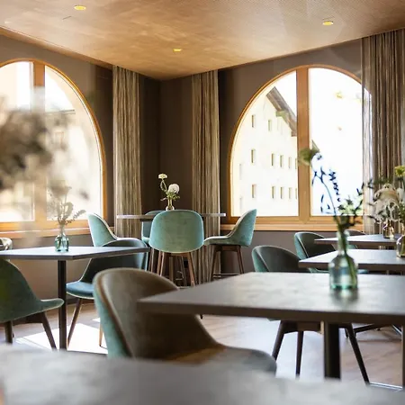 Hotell Garni Chesa Mulin 3*