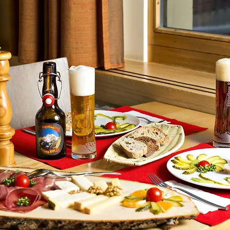 Hotell Garni Chesa Mulin 3*