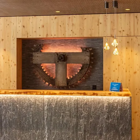 Garni Chesa Mulin 폰트레시나