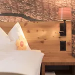 Otel Garni Chesa Mulin Pontresina