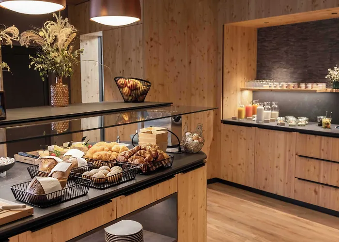 Hotel Garni Chesa Mulin 3*